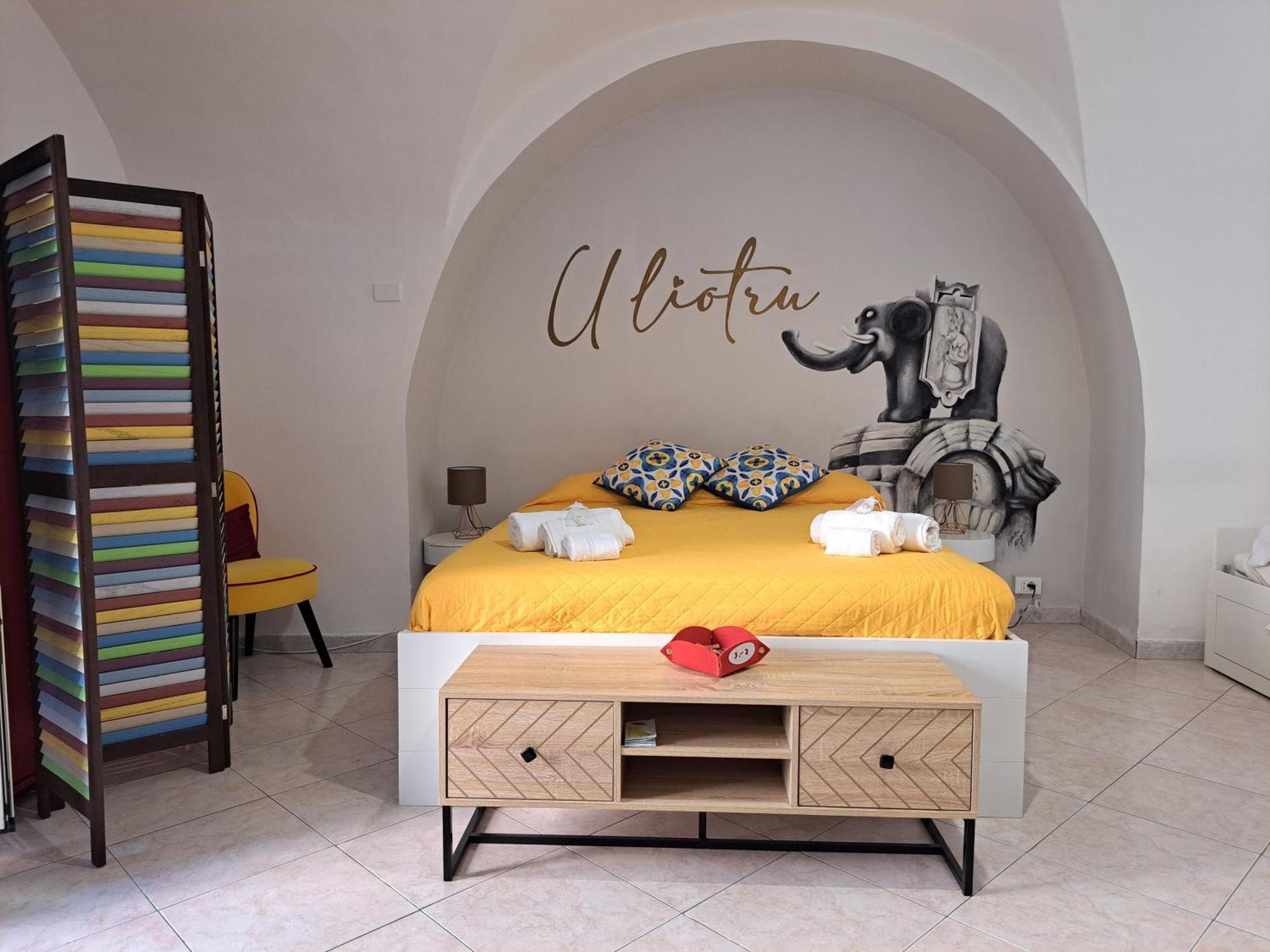 U Liotru Home Catania Bagian luar foto